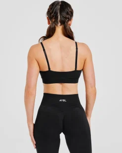 Adapt Seamless Sports Bra