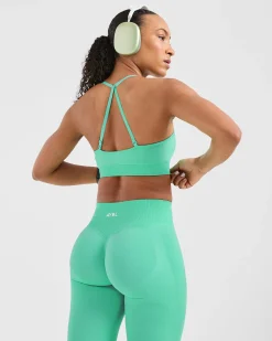 Adapt Seamless Sports Bra