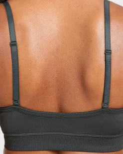Adapt Seamless Sports Bra