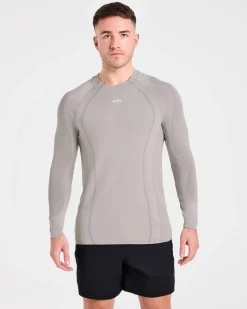 Attain Seamless Long Sleeve T Shirt