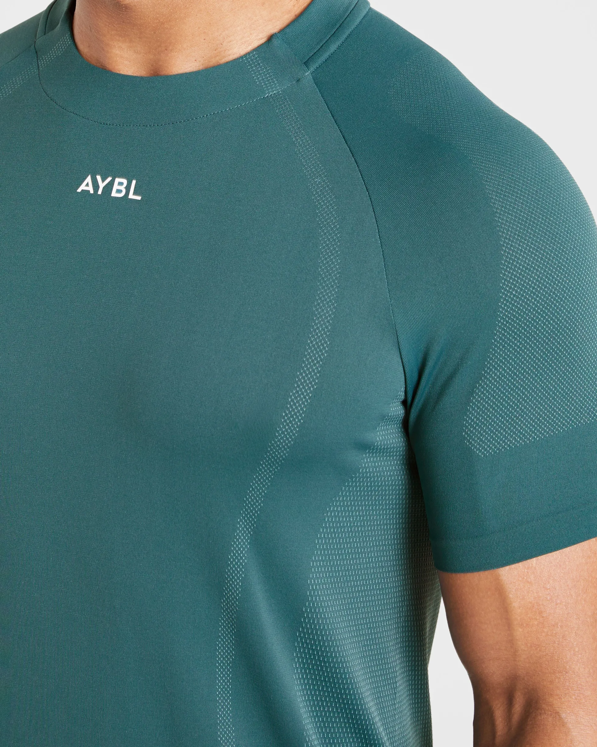 Attain Seamless T Shirt