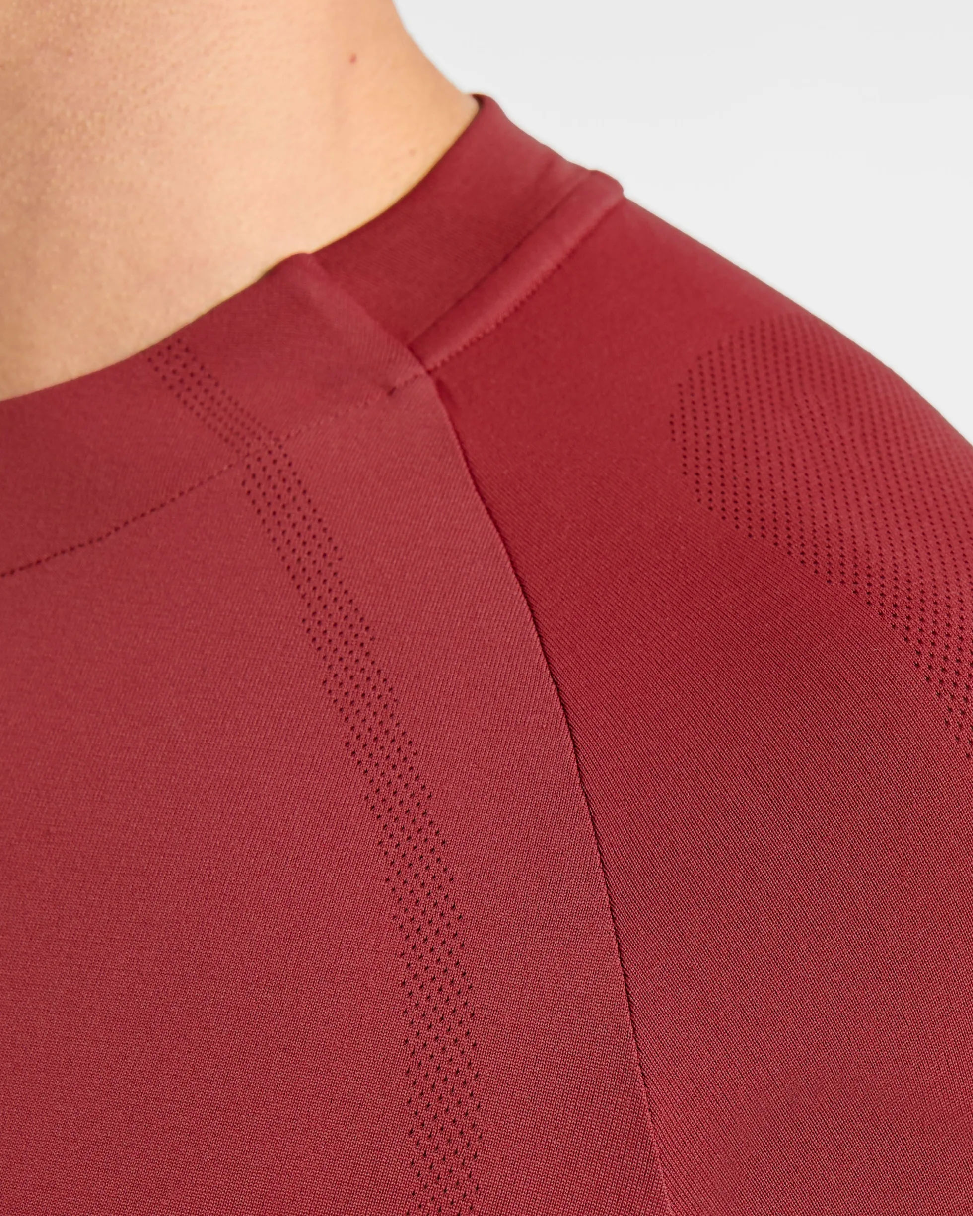 Attain Seamless T Shirt