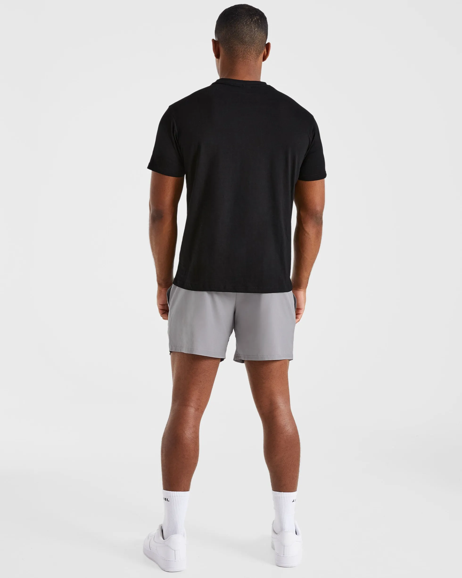 Core 5" Shorts