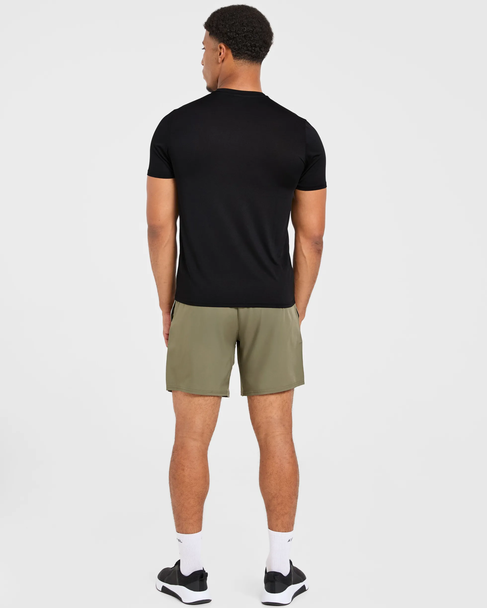 Core 7" Shorts