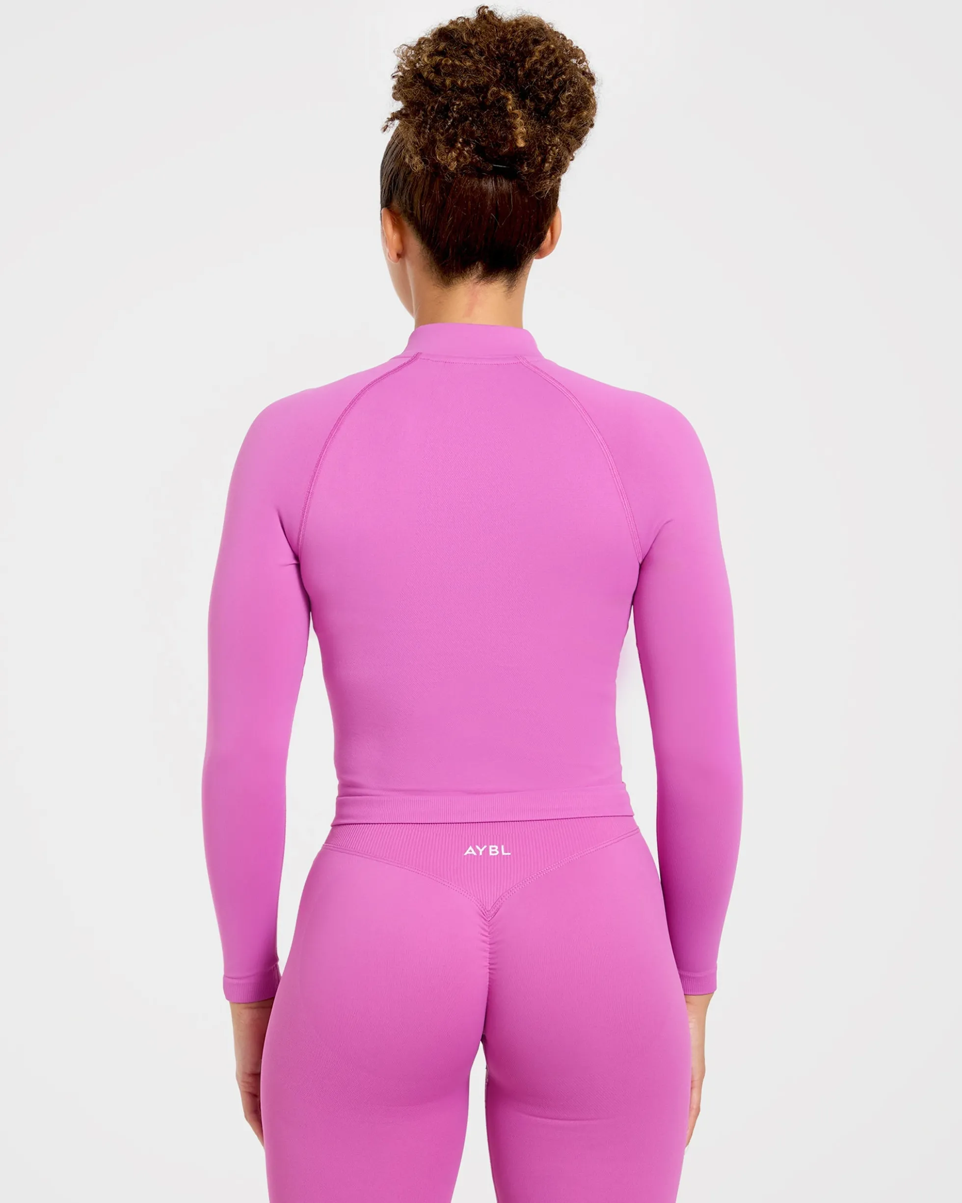 Enhance Seamless Jacket