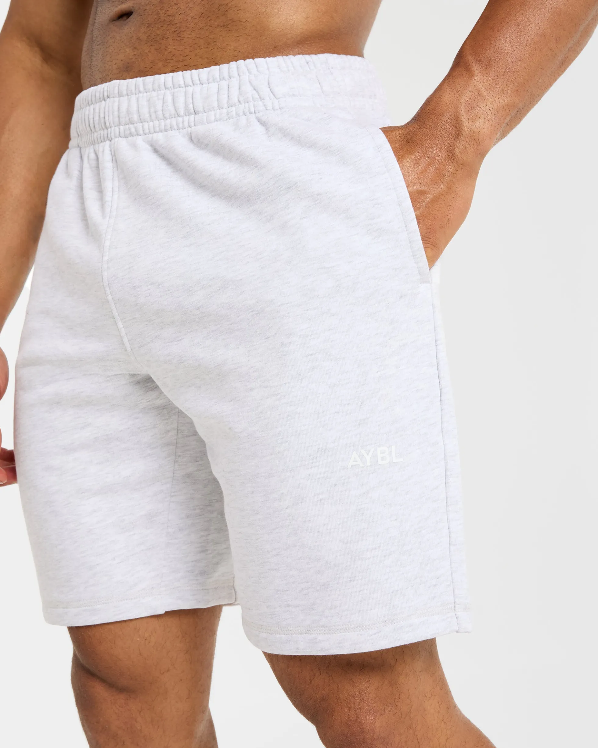 Essential Lightweight 7" Shorts