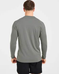 Essential Long Sleeve T Shirt