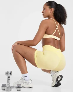 Essential Twist Crossback Sports Bra