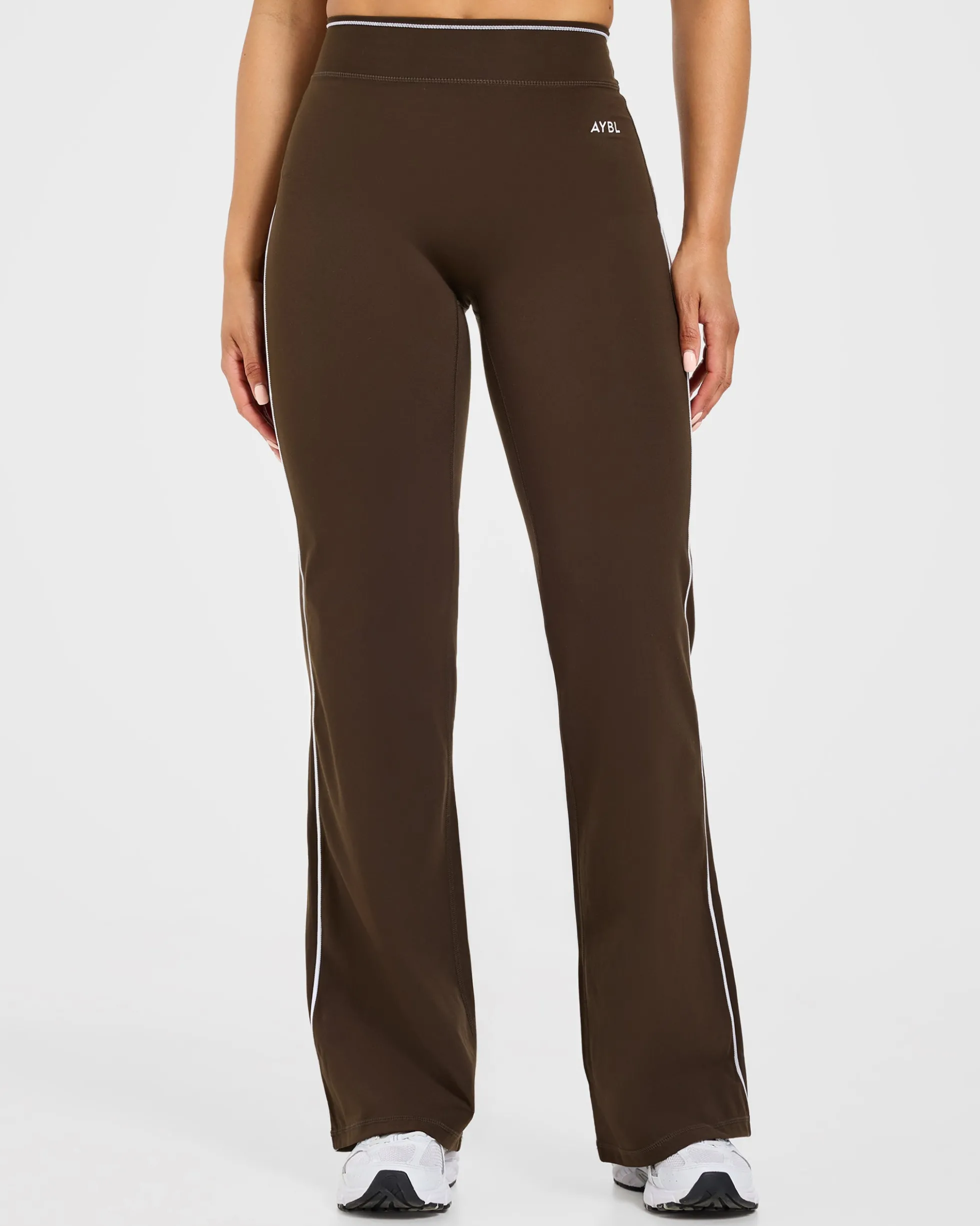 Form Flared Leggings