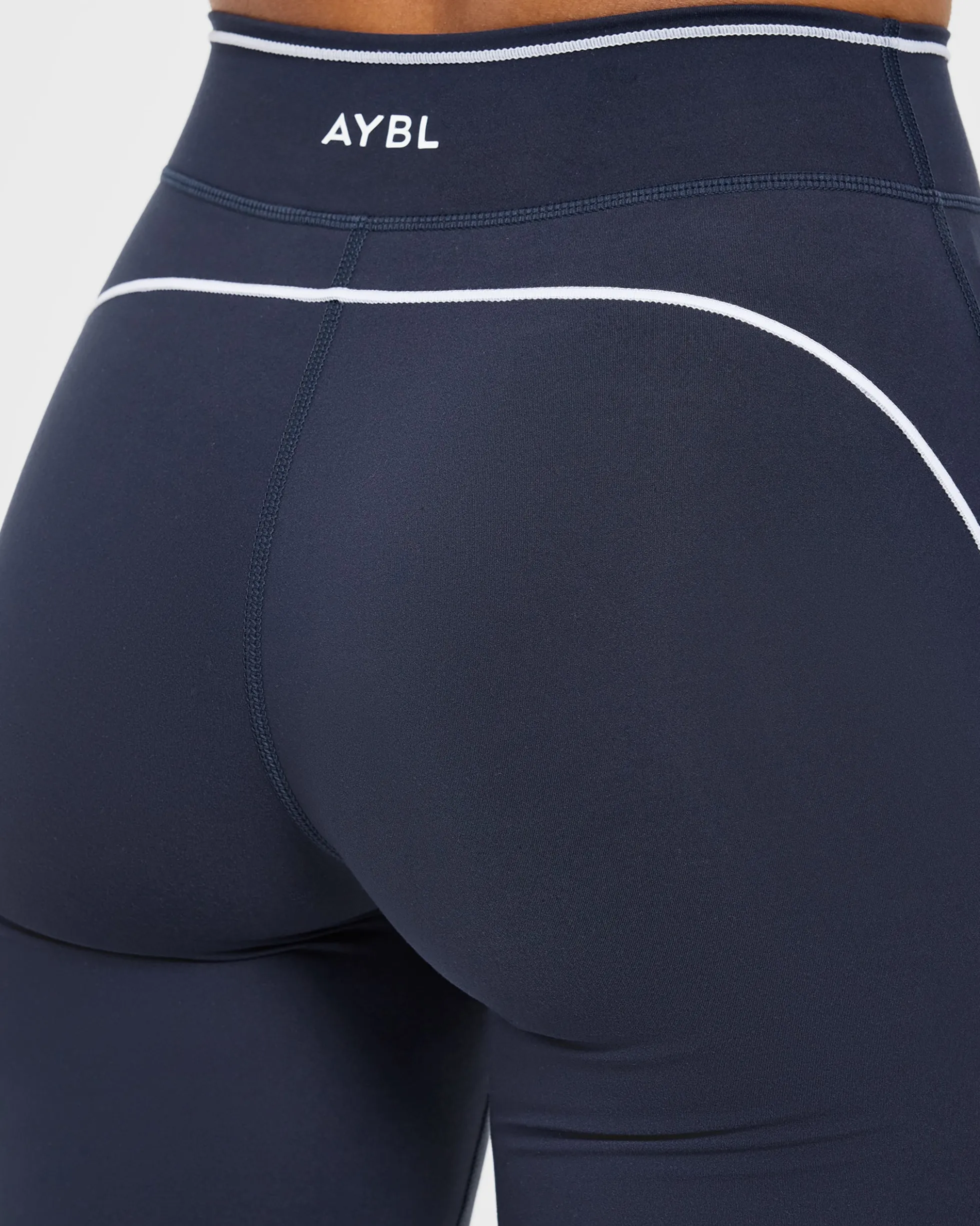 Form Flared Leggings