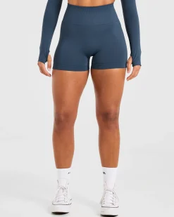 Power Seamless Shorts