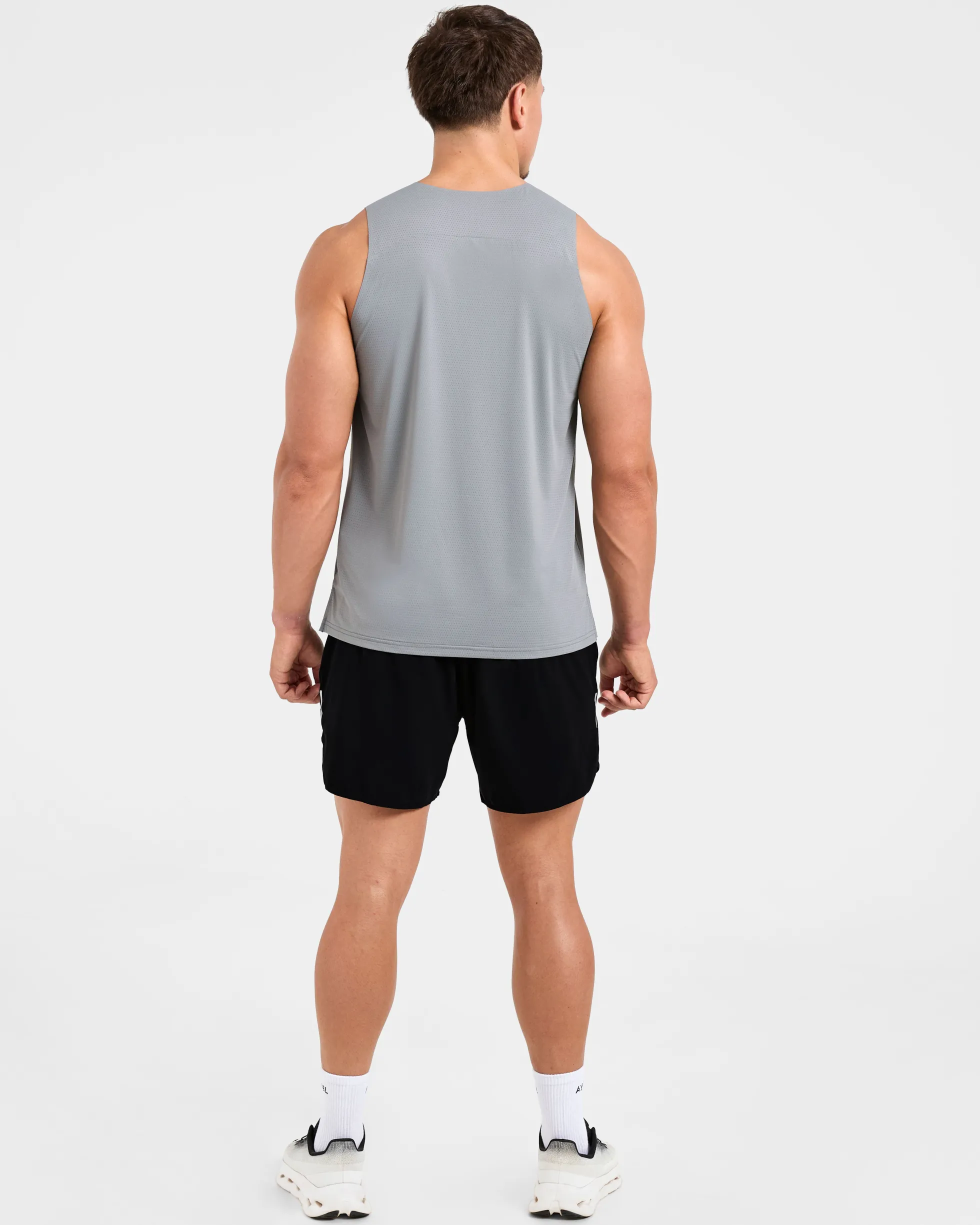Run Loose Tank